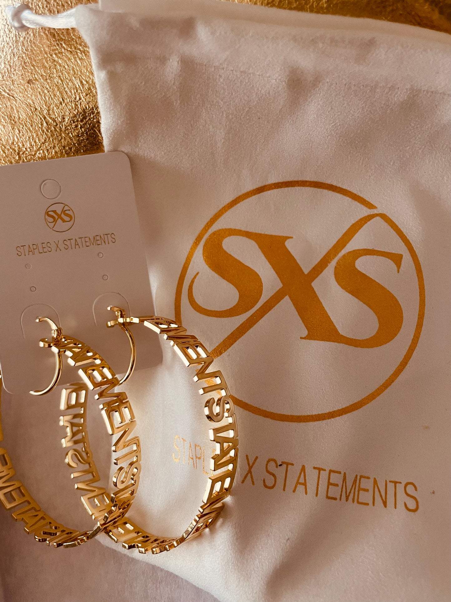 The Statement Hoop